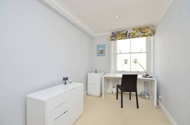  Image of 2 bedroom Flat for sale in Cathcart Road London SW10 at Cathcart Road  Chelsea, SW10 9JG