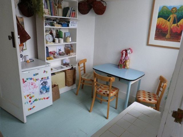  Image of 2 bedroom Flat to rent in Causewayhead Penzance TR18 at Causewayhead  Penzance, TR18 2SR
