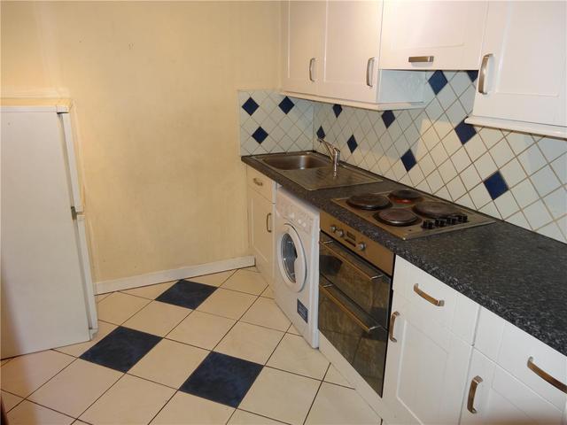  Image of 3 bedroom Flat to rent in Causeyside Street Paisley PA1 at Paisley Renfrewshire Renfrewshire, PA1 1YT