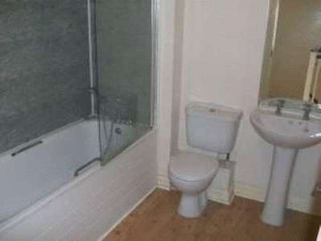  Image of 3 bedroom Detached house to rent in Causton Gardens Eastleigh SO50 at Causton Gardens  Eastleigh, SO50 9PJ