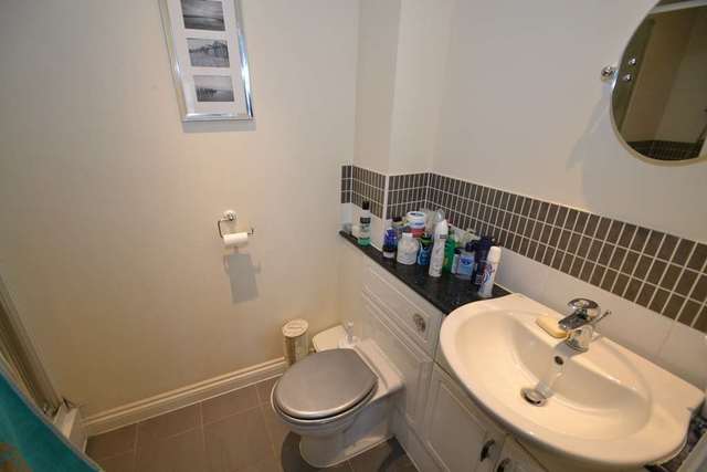  Image of 5 bedroom End of Terrace to rent in Cavendish Walk Epsom KT19 at Cavendish Walk  Epsom, KT19 8AP