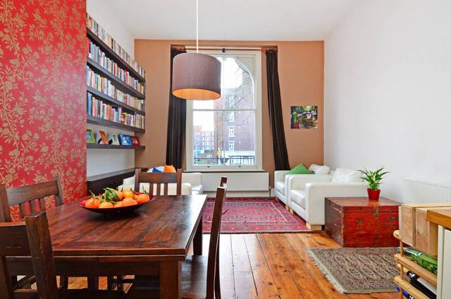  Image of 2 bedroom Flat for sale in Cazenove Road London N16 at Cazenove Road  Stoke Newington, N16 6AX