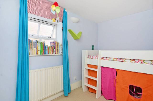  Image of 2 bedroom Flat for sale in Cazenove Road London N16 at Cazenove Road  Stoke Newington, N16 6AX