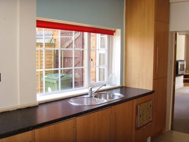  Image of 2 bedroom Terraced house to rent in Cecil Road Linden Gloucester GL1 at Cecil Road  Gloucester, GL1 5HG