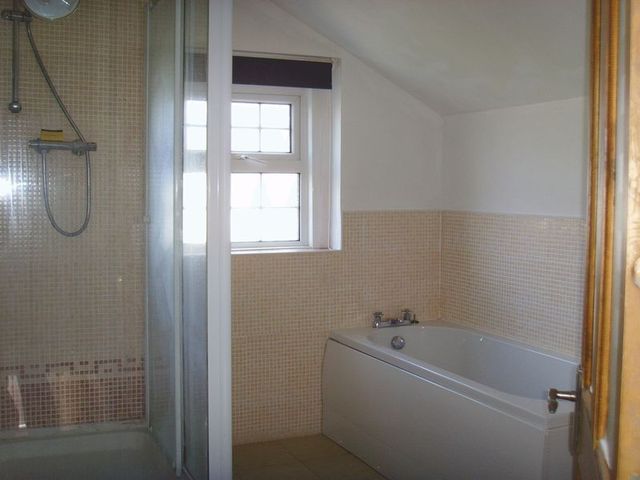  Image of 2 bedroom Terraced house to rent in Cecil Road Linden Gloucester GL1 at Cecil Road  Gloucester, GL1 5HG