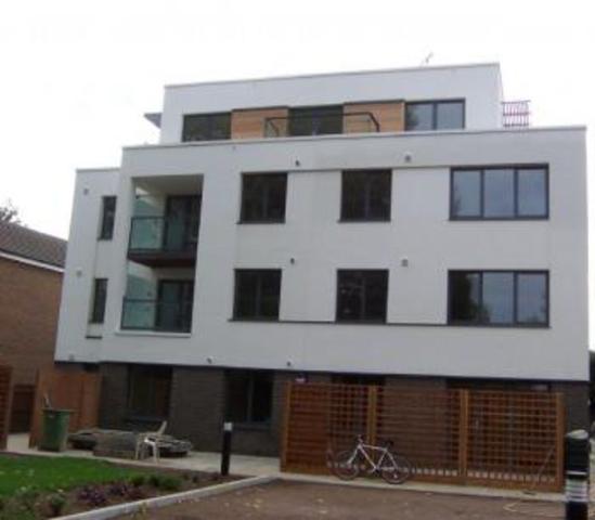  Image of 2 bedroom Flat to rent in Kenton Road Harrow HA3 at Kenton Road  Harrow, HA3 8FE