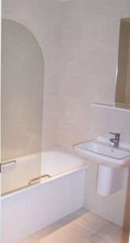  Image of 1 bedroom Flat to rent in Kenton Road Harrow HA3 at Kenton Road  Harrow, HA3 8FE