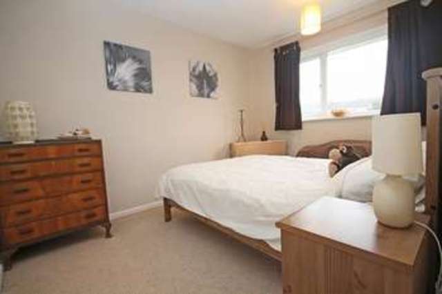  Image of 3 bedroom Detached house for sale in Cedars Farm Close Billingshurst RH14 at Billingshurst, RH14 9NH