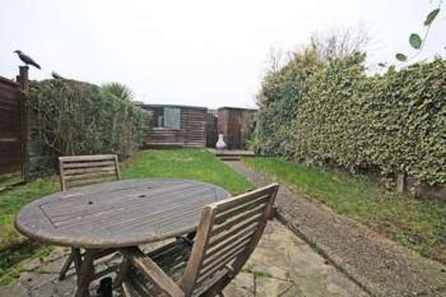  Image of 3 bedroom Detached house for sale in Cedars Farm Close Billingshurst RH14 at Billingshurst, RH14 9NH