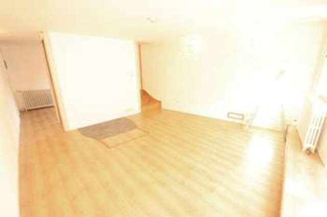  Image of 2 bedroom Cottage to rent in Cedars Road Torquay TQ1 at Torquay Devon, TQ1 1SB
