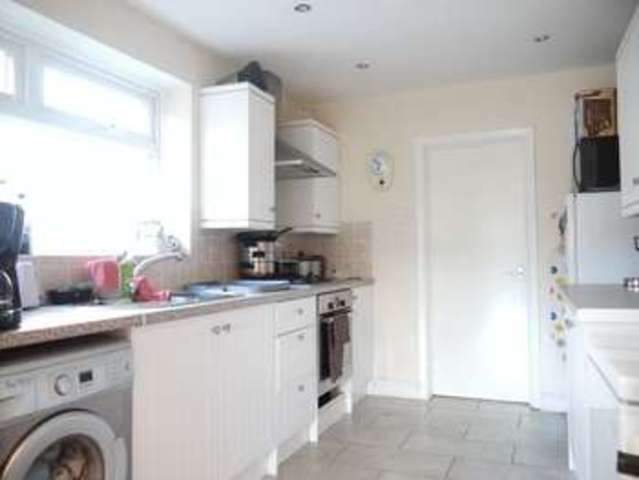 Image of 3 bedroom Terraced house to rent in Market Street Fair Oak Eastleigh SO50 at Market Street  Eastleigh, SO50 5PZ
