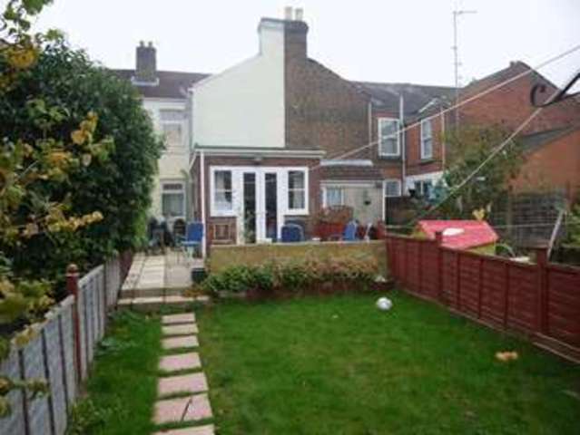  Image of 3 bedroom Terraced house to rent in Market Street Fair Oak Eastleigh SO50 at Market Street  Eastleigh, SO50 5PZ