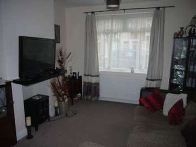 Image of 3 bedroom Terraced house to rent in Market Street Fair Oak Eastleigh SO50 at Market Street  Eastleigh, SO50 5PZ
