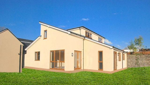  Image of 4 bedroom Property for sale in Lovers Walk Wells BA5 at Lovers Walk  Wells, BA5 2QL