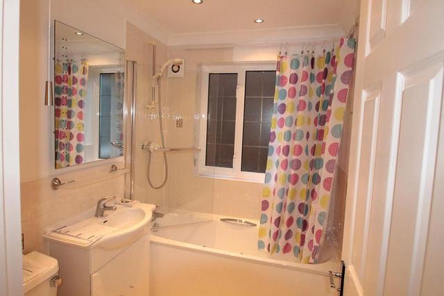  Image of 1 bedroom Flat to rent in Devonshire Road Sutton SM2 at 3-7 Devonshire Road  Sutton, SM2 5HQ