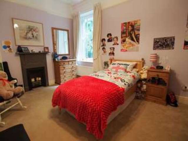  Image of 5 bedroom Detached house for sale in Lower Eaves View Chapel-En-Le-Frith High Peak SK23 at High Peak, SK23 9UA