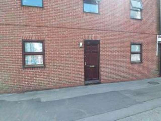  Image of 2 bedroom Flat for sale in Chapelgate Retford DN22 at Chapelgate  Retford, DN22 6PJ