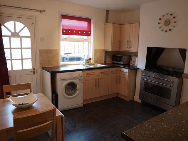  Image of 2 bedroom Terraced house for sale in Charles Street Newark NG24 at Charles Street  Newark, NG24 1RL