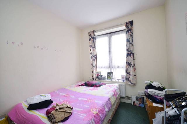  Image of 3 bedroom Flat for sale in Charnwood Street London E5 at Charnwood Street  Clapton, E5 8SL