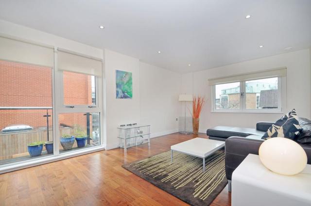  Image of 2 bedroom Flat to rent in Clerkenwell Road London EC1M at Clerkenwell Road London Goswell Road, EC1M 5PZ