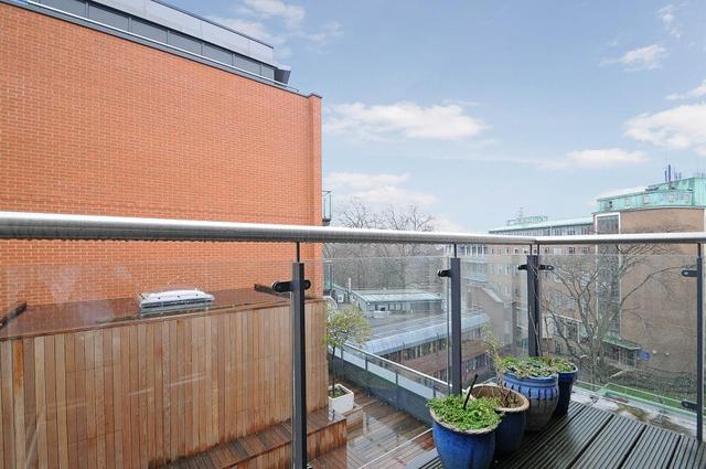  Image of 2 bedroom Flat to rent in Clerkenwell Road London EC1M at Clerkenwell Road London Goswell Road, EC1M 5PZ