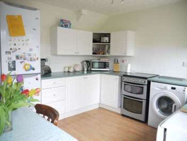  Image of 2 bedroom Terraced house to rent in Chatsworth Road Eastleigh SO50 at Chatsworth Road Boyatt Wood Eastleigh, SO50 4PE