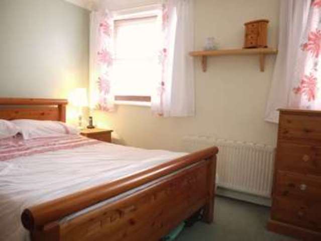  Image of 2 bedroom Terraced house to rent in Chatsworth Road Eastleigh SO50 at Chatsworth Road Boyatt Wood Eastleigh, SO50 4PE