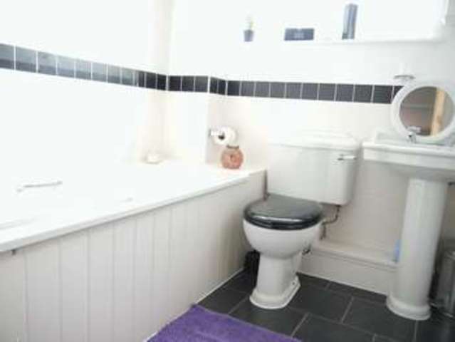  Image of 2 bedroom Terraced house to rent in Chatsworth Road Eastleigh SO50 at Chatsworth Road Boyatt Wood Eastleigh, SO50 4PE