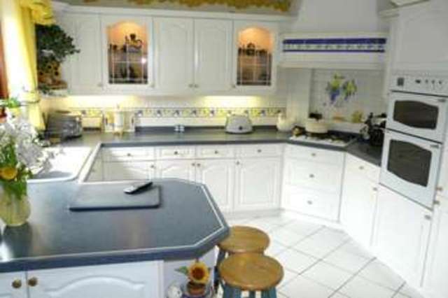  Image of 4 bedroom Detached house for sale in Chellow Lane Bradford BD9 at Chellow Dene Bradford Sandy Lane, BD9 6AX