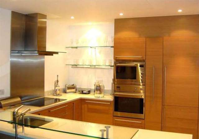  Image of 2 bedroom Apartment to rent in Queenstown Road London SW8 at Queens Town Road Wandsworth Road London, SW8 4NN