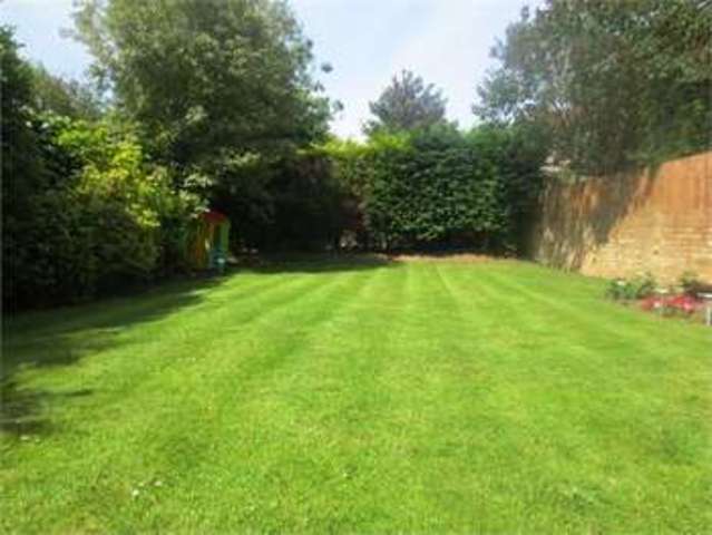  Image of 3 bedroom End of Terrace for sale in Cheltenham Drive Leigh-on-Sea SS9 at Cheltenham Drive Leigh on sea Leigh-on-Sea, SS9 3EQ
