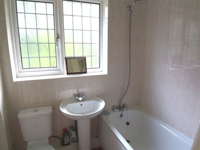 Image of 4 bedroom Terraced house for sale in Cherrywood Avenue Englefield Green Egham TW20 at Cherrywood Avenue Englefield Green Egham, TW20 0TE