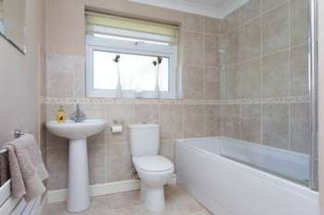  Image of 4 bedroom Detached house for sale in Chervil Close Horndean Waterlooville PO8 at Chervil Close Horndean Waterlooville, PO8 0DZ