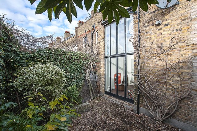  Image of 2 bedroom Detached house to rent in Cheshire Street London E2 at London  Bethnal Green, E2 6EH