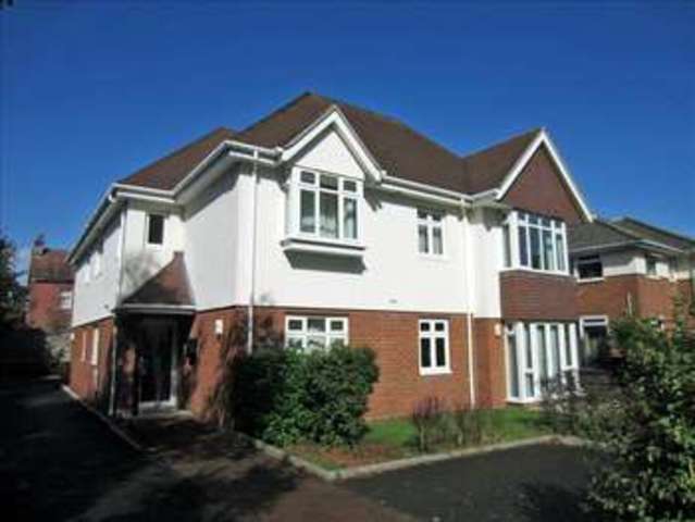  Image of 2 bedroom Flat for sale in Chessel Avenue Pokesdown Bournemouth BH5 at Chessel Avenue  Boscombe Manor, BH5 1LQ