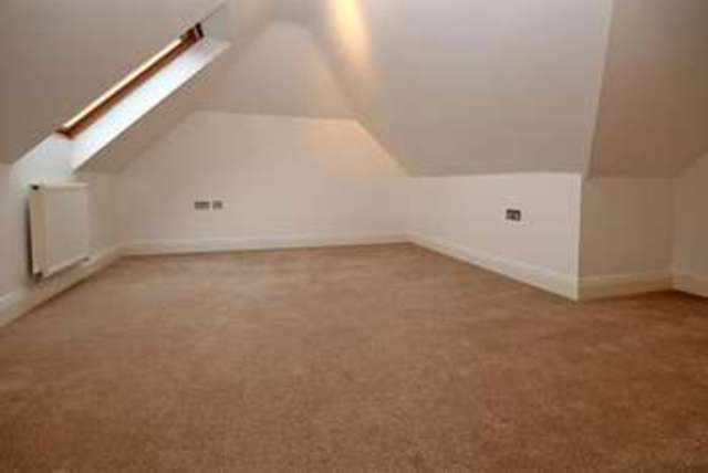  Image of 2 bedroom Flat for sale in Chessel Avenue Pokesdown Bournemouth BH5 at Chessel Avenue  Boscombe Manor, BH5 1LQ