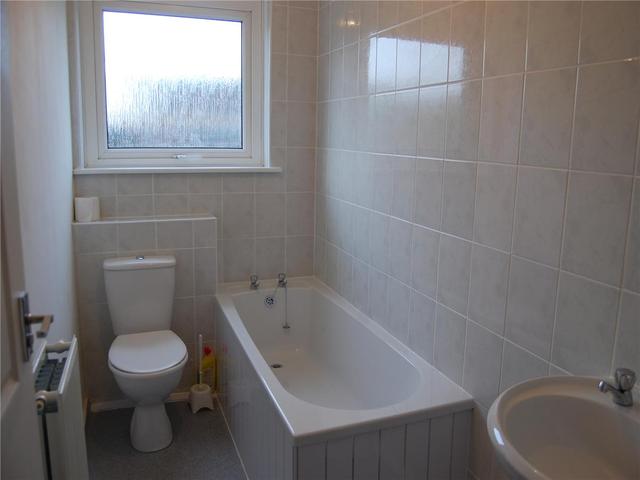  Image of 3 bedroom Flat to rent in Chesters Crescent Motherwell ML1 at Motherwell North Lanarkshire North Lanarkshire, ML1 3QU