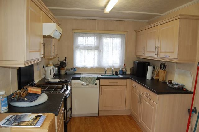  Image of 4 bedroom Retirement Property for sale in Chestnut Close Pine View Park Maulden Bedford MK45 at Chestnut Close Pine View Park Maulden, MK45 2FR