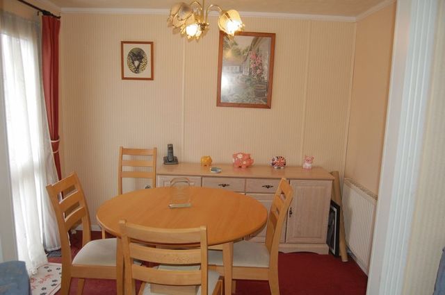  Image of 4 bedroom Retirement Property for sale in Chestnut Close Pine View Park Maulden Bedford MK45 at Chestnut Close Pine View Park Maulden, MK45 2FR