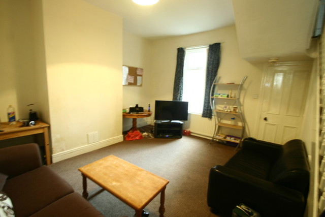  Image of 4 bedroom House Share to rent in Chillingham Road Heaton Newcastle upon Tyne NE6 at Chillingham Road Heaton Newcastle Upon Tyne, NE6 5BU