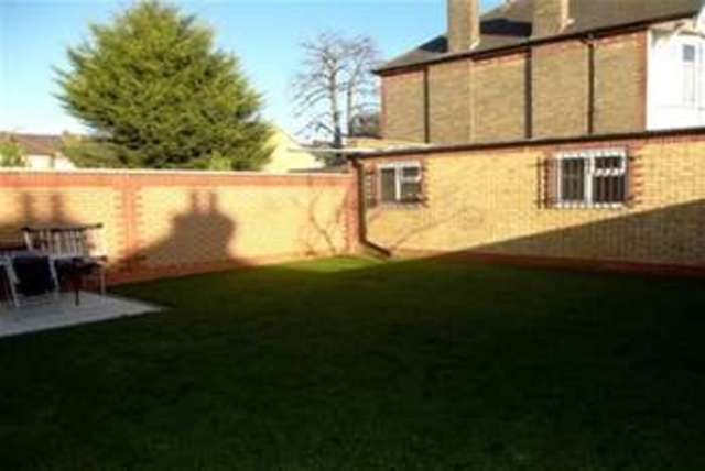  Image of Flat to rent in Rowden Park Gardens London E4 at London, E4 9AH