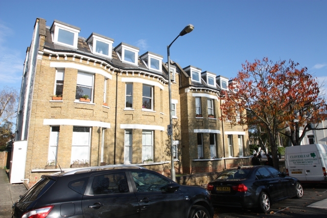  Image of 2 bedroom Flat for sale in Chivalry Road London SW11 at Chivalry Road  London, SW11 1HT