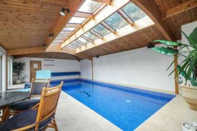  Image of 5 bedroom Detached house for sale in Chorleywood Road Loudwater Rickmansworth WD3 at Rickmansworth, WD3 4EY