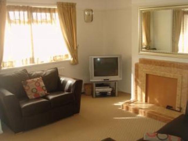  Image of 2 bedroom Flat to rent in Church Lane London NW9 at Church Lane  London, NW9 8AA