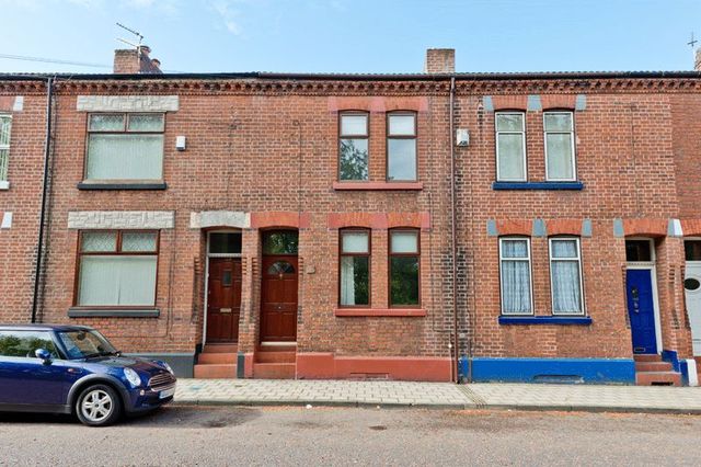  Image of 3 bedroom Terraced house for sale in Church Street Runcorn WA7 at Church Street  Runcorn, WA7 1LA
