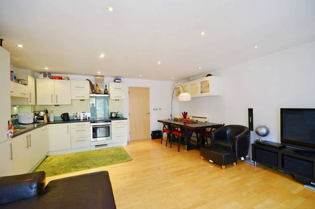  Image of 2 bedroom Flat for sale in Church Walk London N16 at Church Walk  Stoke Newington, N16 8QA