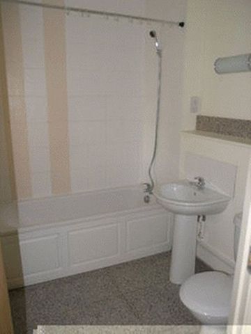  Image of 2 bedroom Flat to rent in City Heights Loughborough LE11 at City Heights  Loughborough, LE11 1DW
