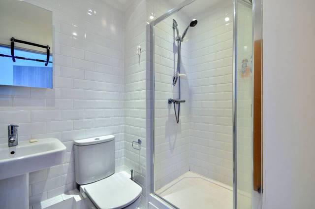  Image of 3 bedroom Flat for sale in Barge Walk London SE10 at City Peninsula  Greenwich, SE10 0FN