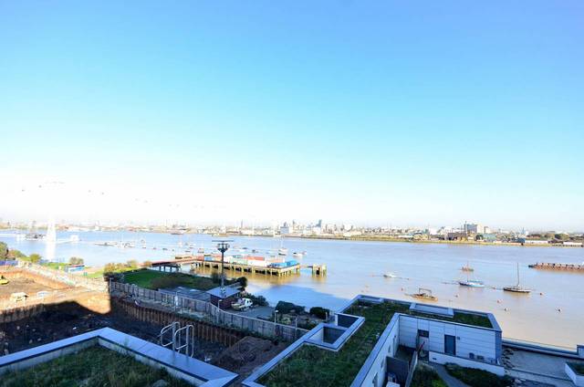  Image of 3 bedroom Flat for sale in Barge Walk London SE10 at City Peninsula  Greenwich, SE10 0FN