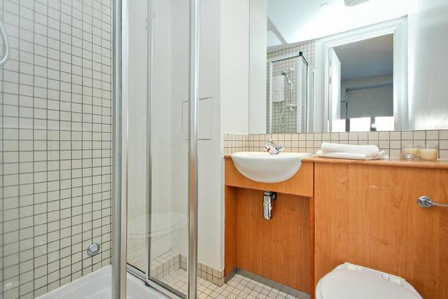  Image of 2 bedroom Flat to rent in City Road London EC1V at Old Street London Goswell Road, EC1V 2PQ